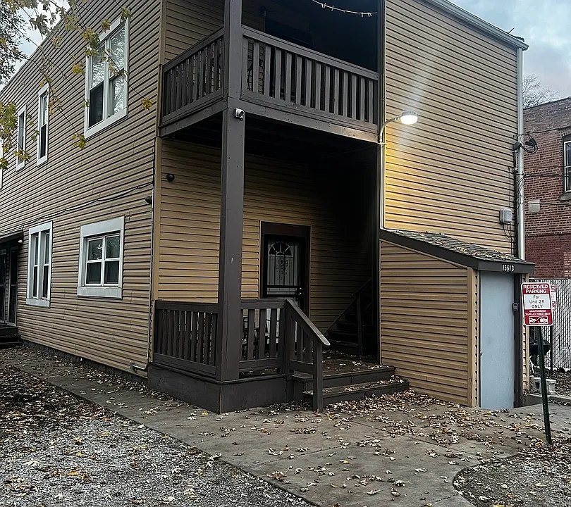 Building Photo 3