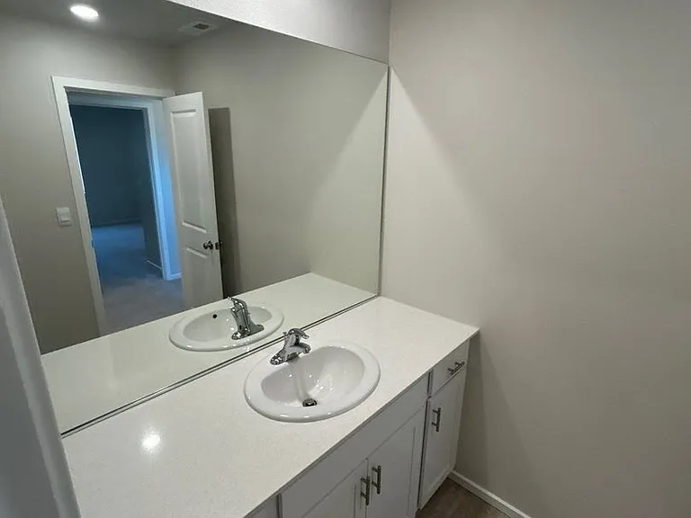4809 Thyme Ave NE — Photo 33