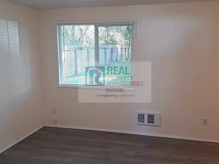 3605 Landau Ave NE — Photo 21