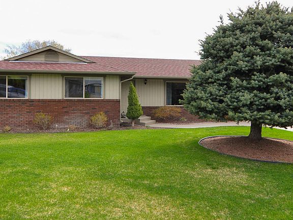 2nd image of 3097 Monterey Dr
