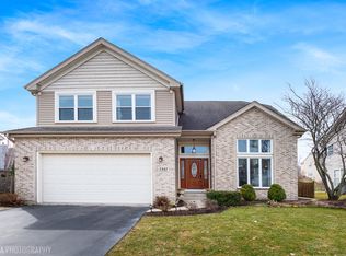 1441 Westbourne Pkwy, Algonquin, IL 60102