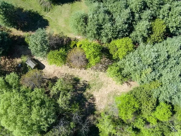 181 Uncle Happy Ln, Sparta, TN 38583