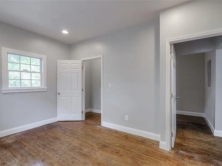 679 Jones Ave NW — Photo 18