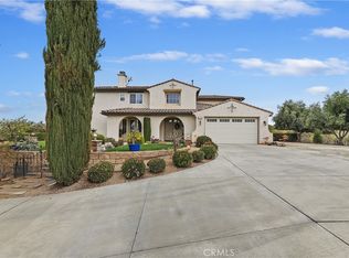 17580 Canyonwood Dr, Riverside, CA 92504