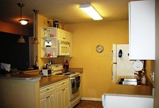 2nd image of 185 N Pearl Lake 210 Cswy