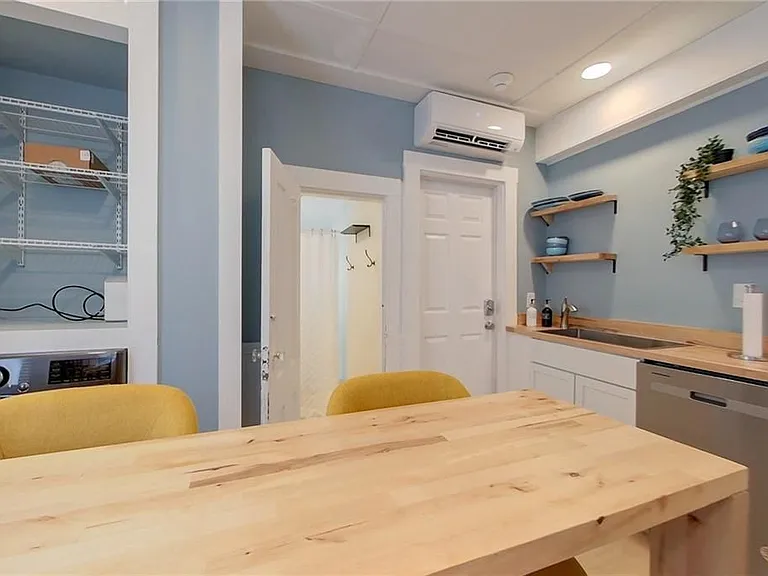 382 Spring St #3 — Photo 15