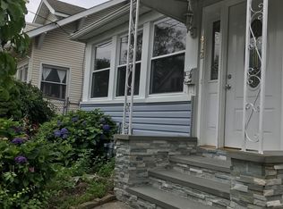 412 Christie Ln, Leonia, NJ 07605