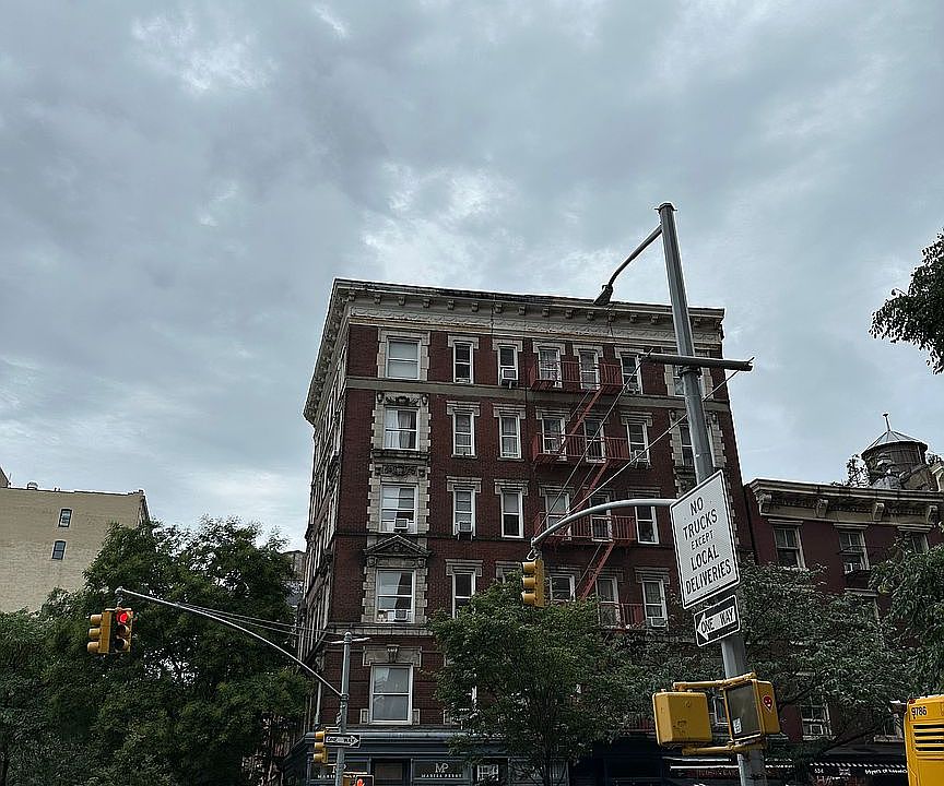 1st image of 50 Horatio St APT 3