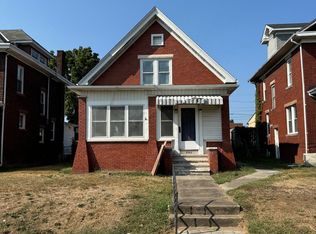 2562 Collis Ave, Huntington, WV 25703