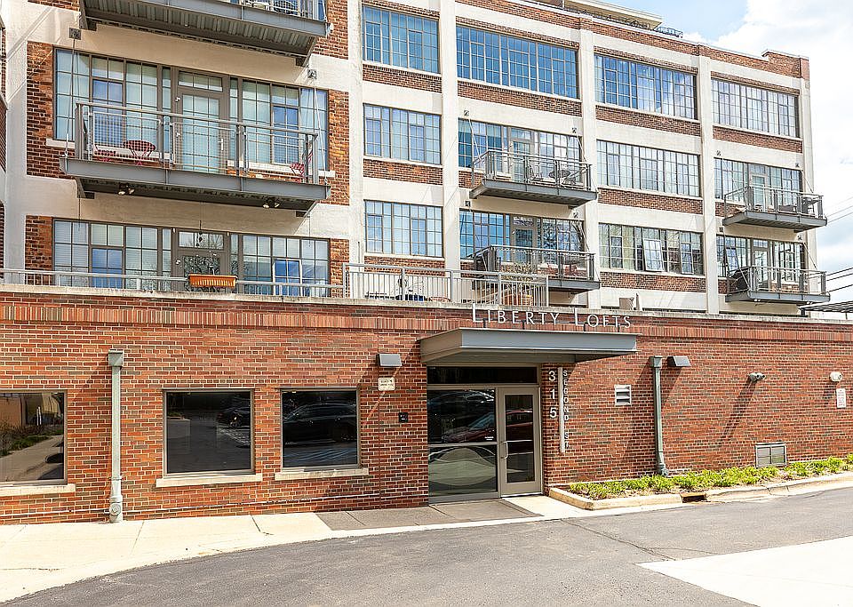 1st image of 315 2nd St APT 202