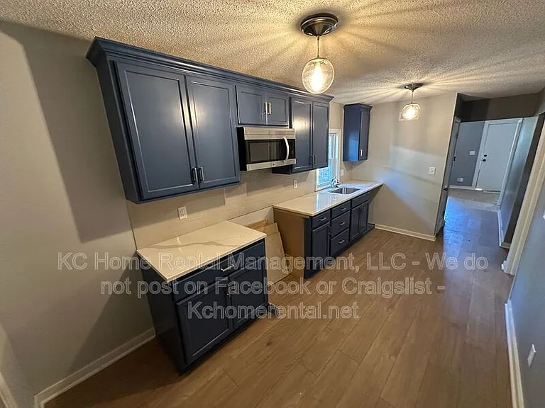 1648 Jefferson St — Photo 6