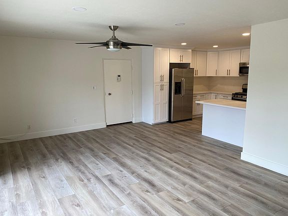 2nd image of 356 Playa Del Norte St