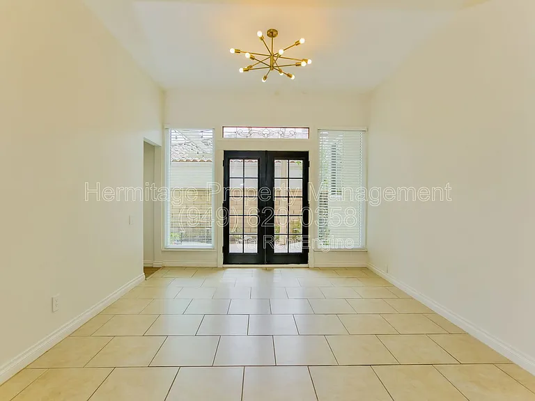 28142 Ambar — Photo 8