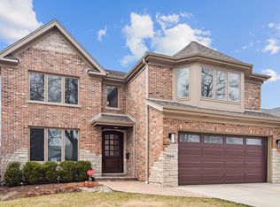 264 N Illinois St, Elmhurst, IL