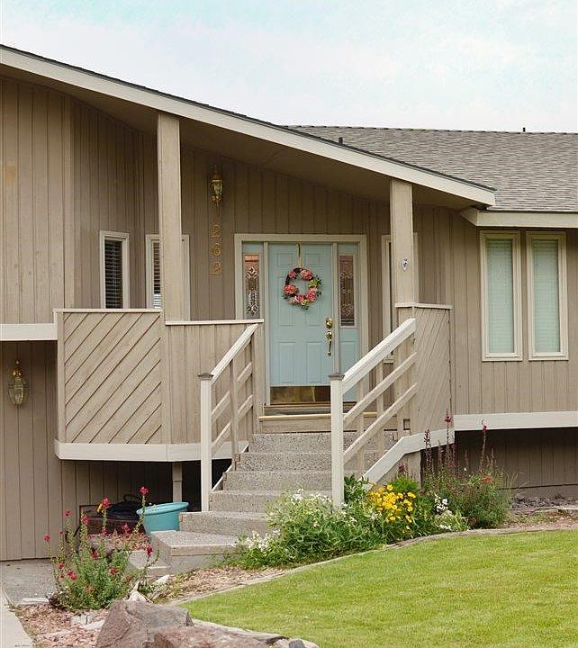 2nd image of 262 Orchard Way