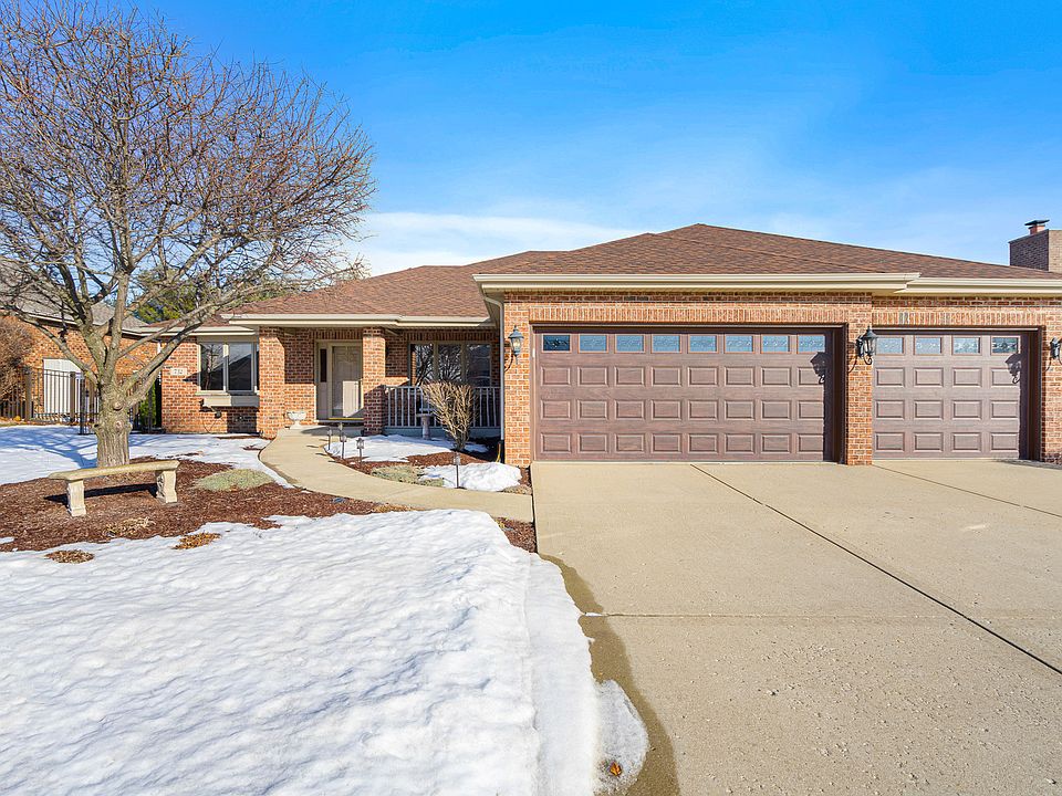 1st image of 732 Teal Dr