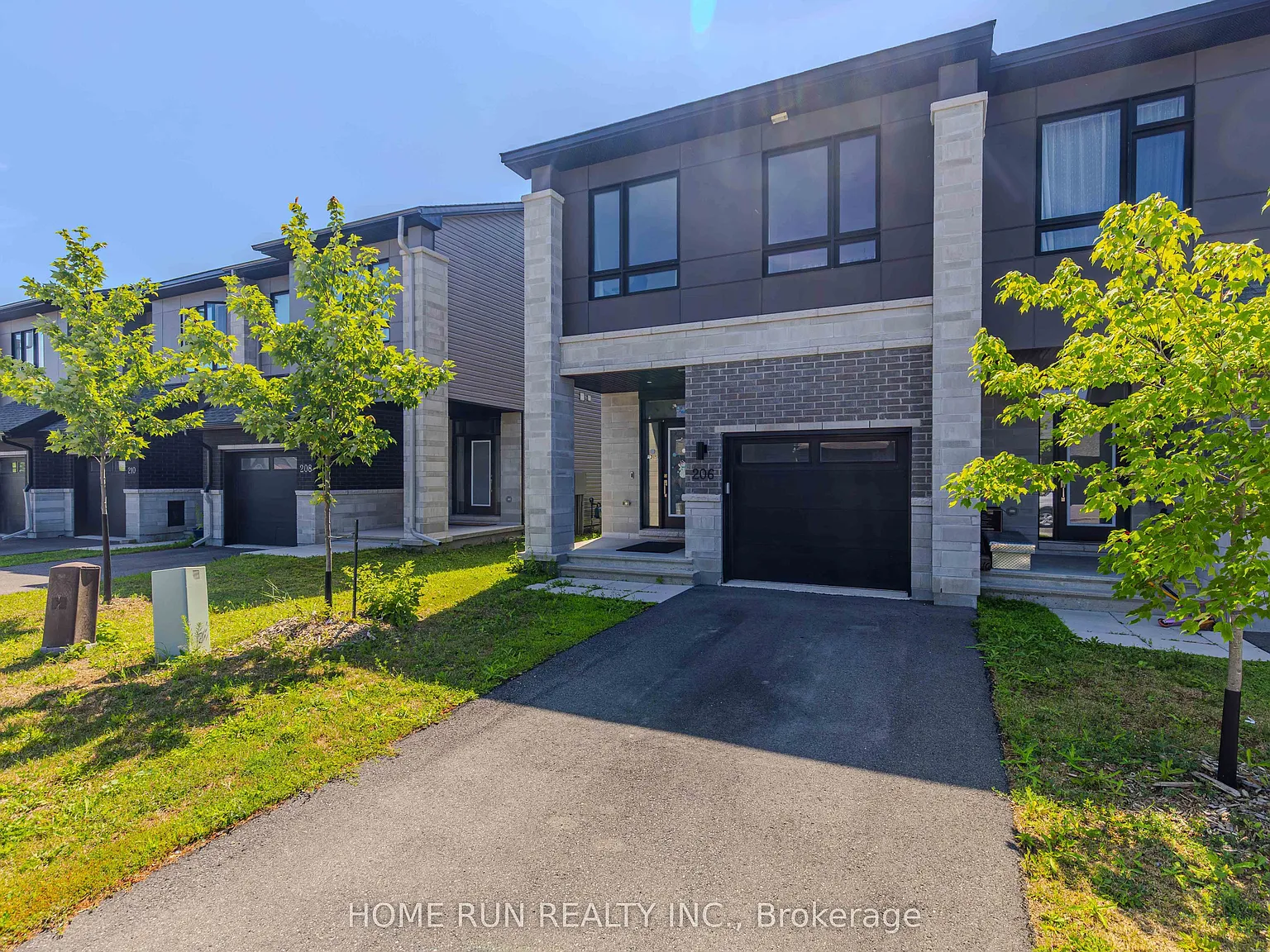 4 bed, $2,850 — Photo 2