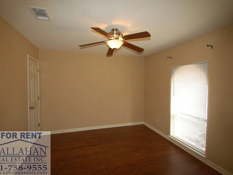 2912 Dorset Dr — Photo 17