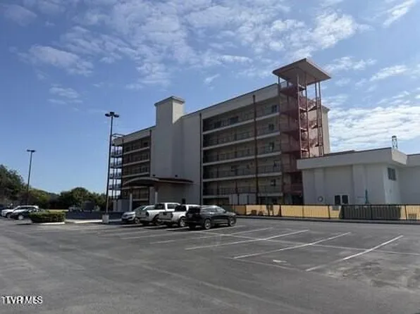 120 Raceday Center Dr Unit 205, Bristol, TN 37620