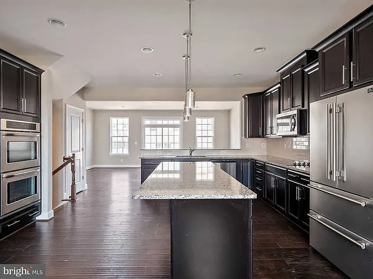 10715 Caledonia Meadow Dr — Photo 11