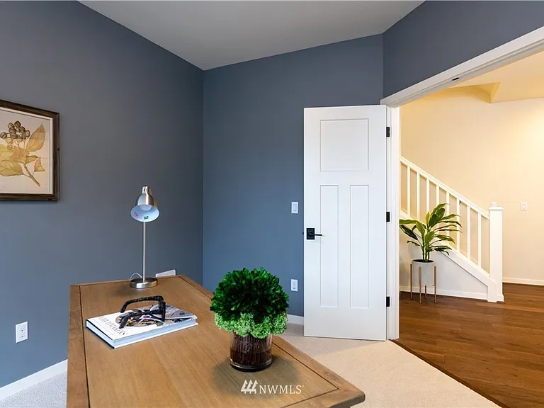 5608 218th Ct SW — Photo 3