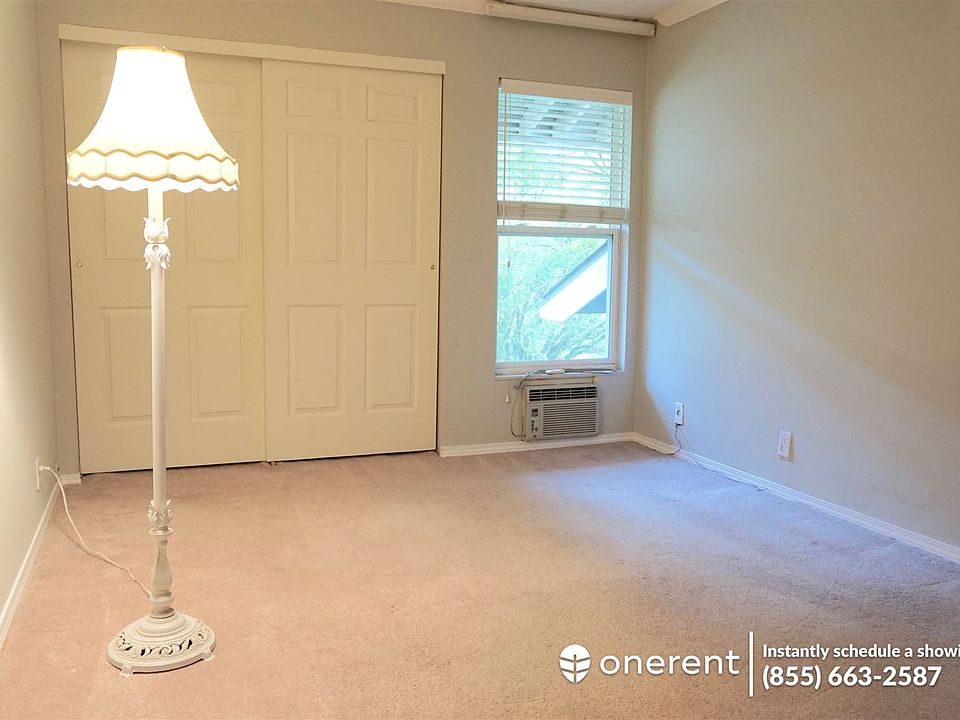 1st image of 970 100th Ave NE APT 53