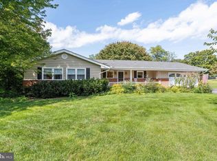 1230 Emerald Ridge Dr, Westminster, MD 21158