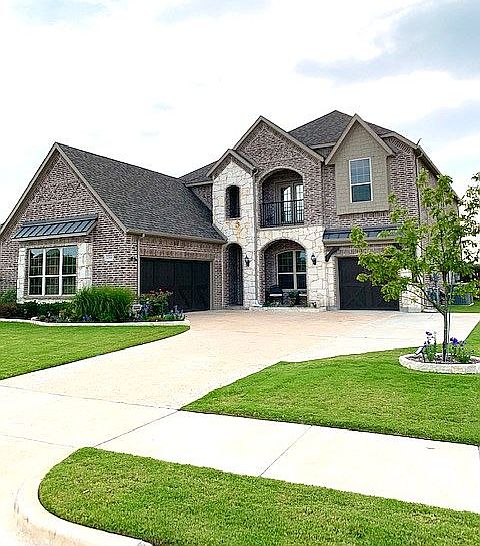 1st image of 2904 Green Way Dr