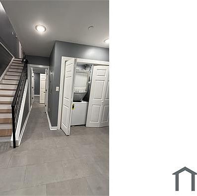 3rd image of 5328 Vine St #4