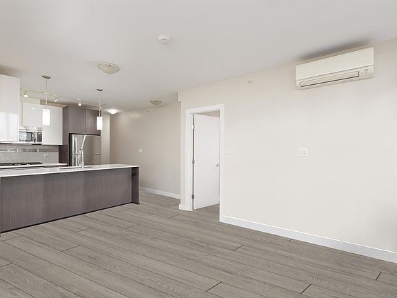 5th image of 6971 Elmbridge Way #203