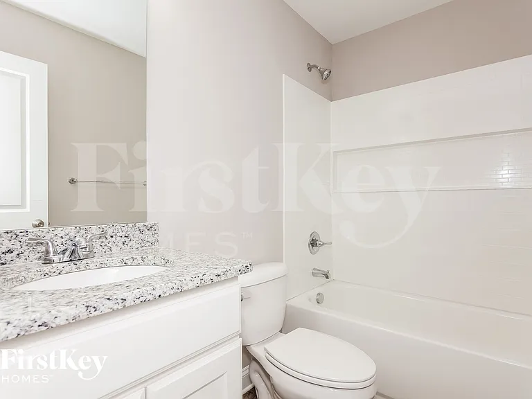 606 N Scruggs St — Photo 9