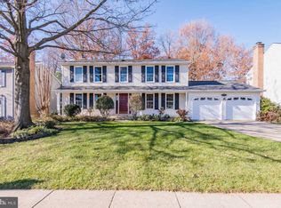 6825 Silver Ann Dr, Lorton, VA 22079