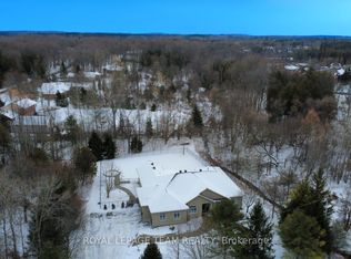 6196 Elkwood Dr, Ottawa, ON K4P 1M9