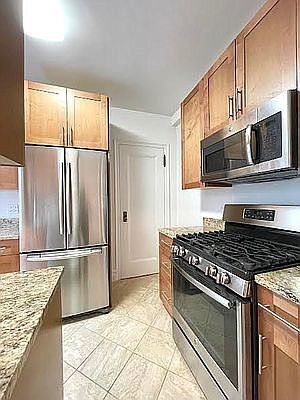 4th image of 340 E 57th St APT 5B
