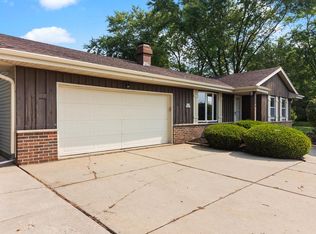 S106W30906 Sandy Beach Rd, Mukwonago, WI 53149