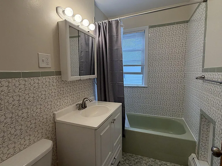 230 Cedar St — Photo 10