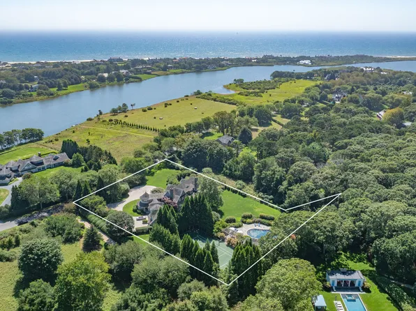 30 Cove Hollow Farm Rd, East Hampton, NY 11937