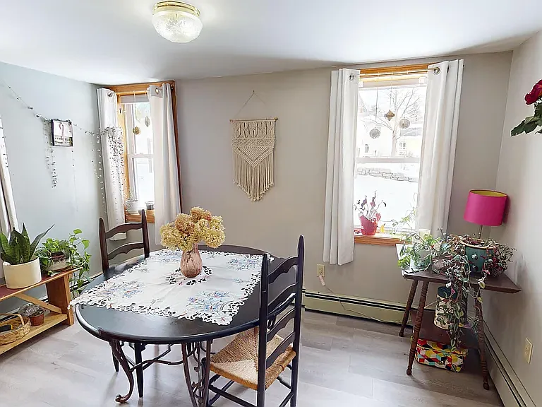 147 Lincoln St #1 — Photo 3