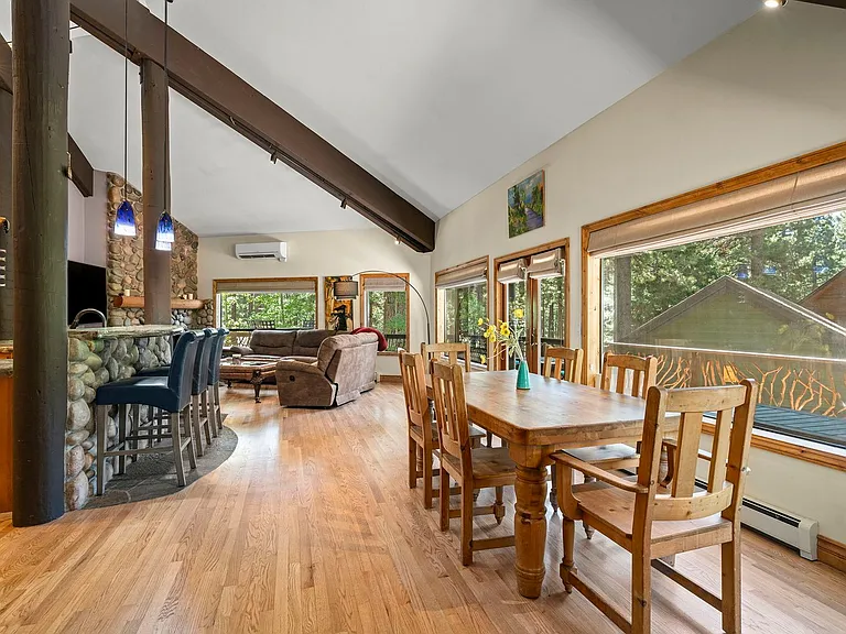 1091 Flume Rd — Photo 3