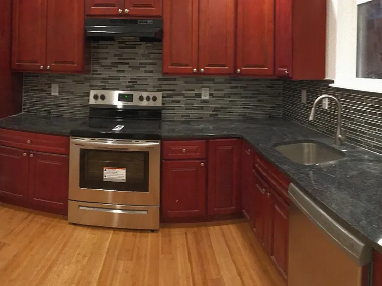 224 S 44th St #2C — Photo 3