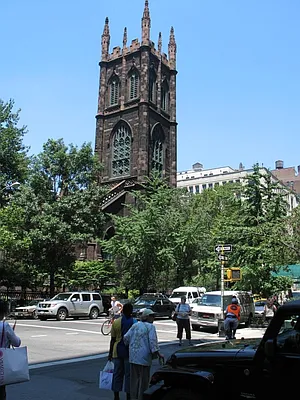 Sold by Flat Iron Real Estate | media 10