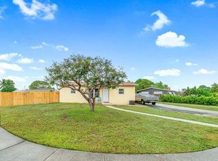 1123 S 14th St, Lantana, FL 33462