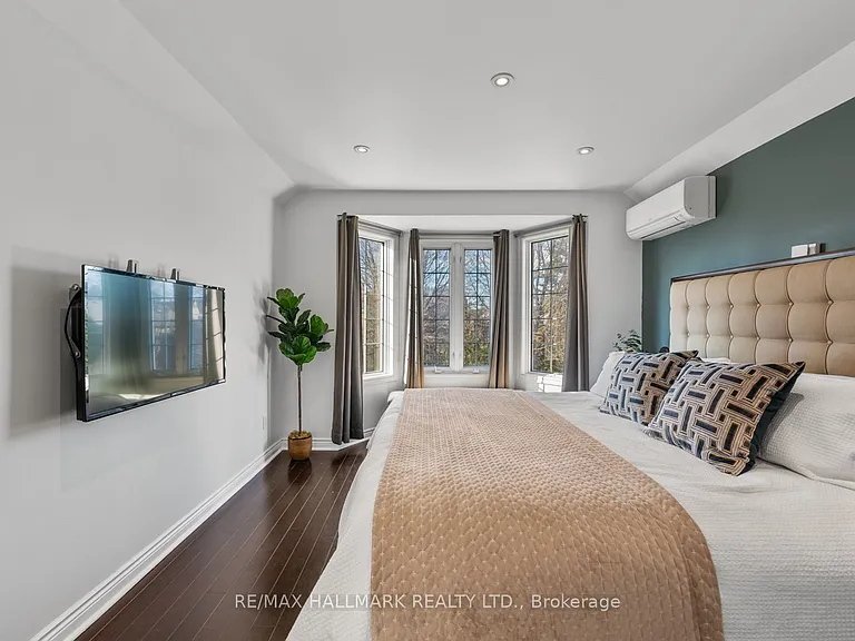 146 Roslin Ave — Photo 20
