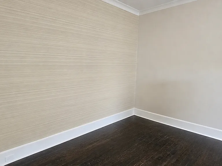 2110 E Roxboro Rd NE — Photo 6