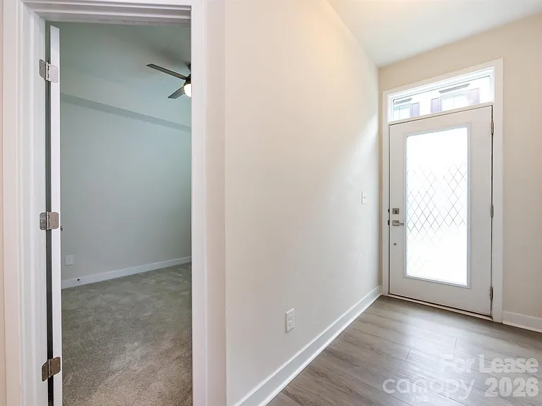 413 Spearfield Ln — Photo 9