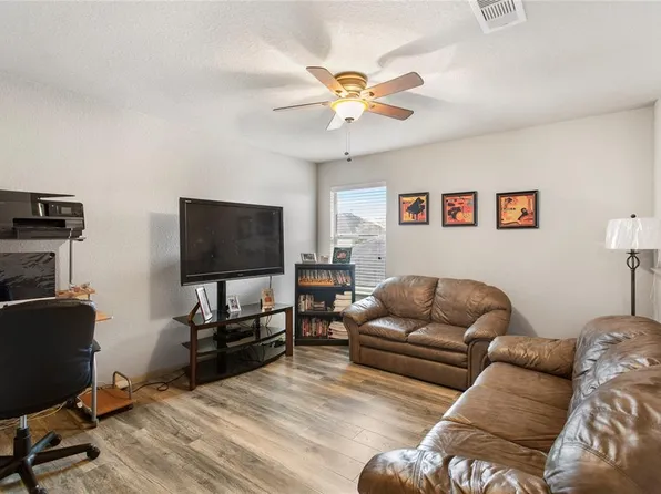 7 Supiro Dr, Manvel, TX 77578