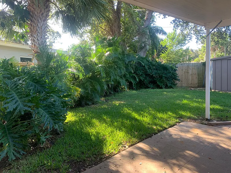 2735 Boca Ciega Dr N — Photo 22
