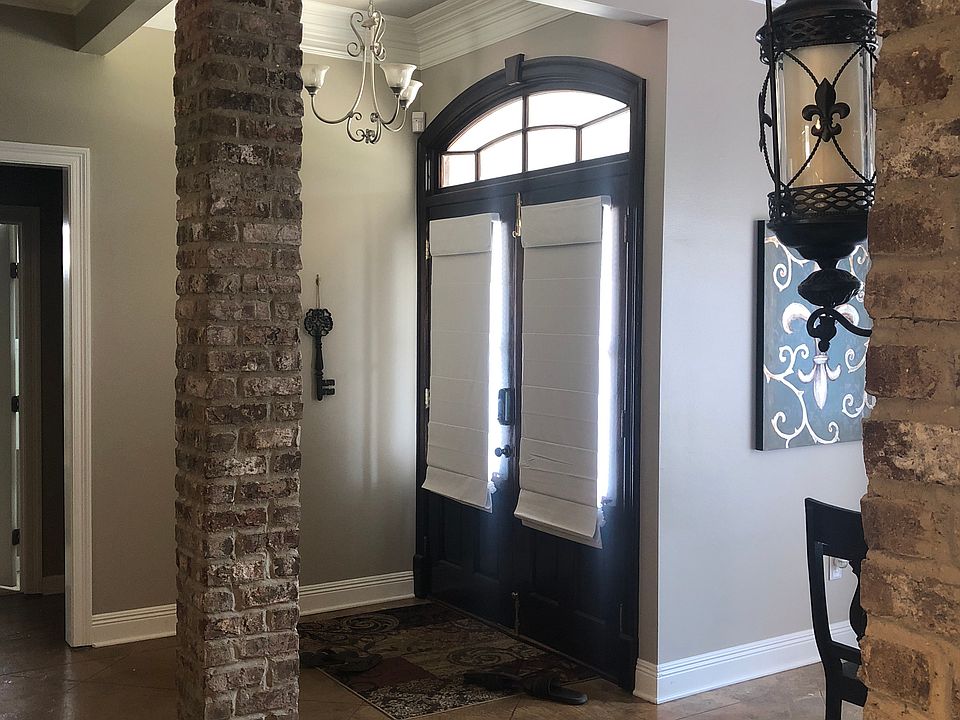 1st image of 17439 Les Chenier St