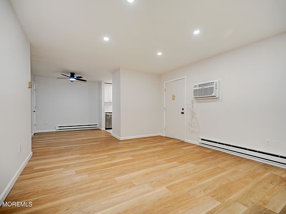 5th image of 99 Arrowood Rd Unit K