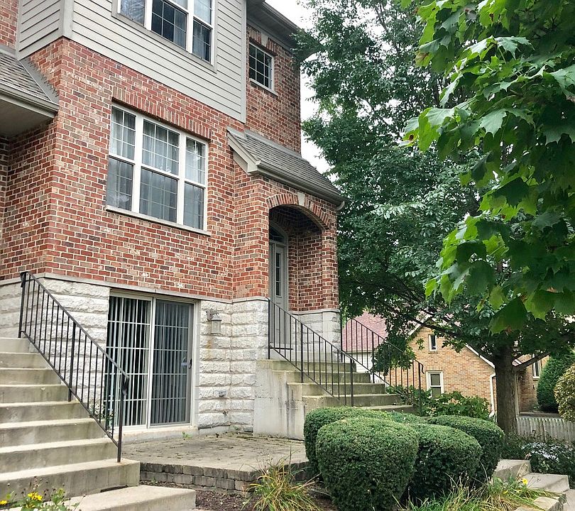 1st image of 261 N Wilmette Ave #261
